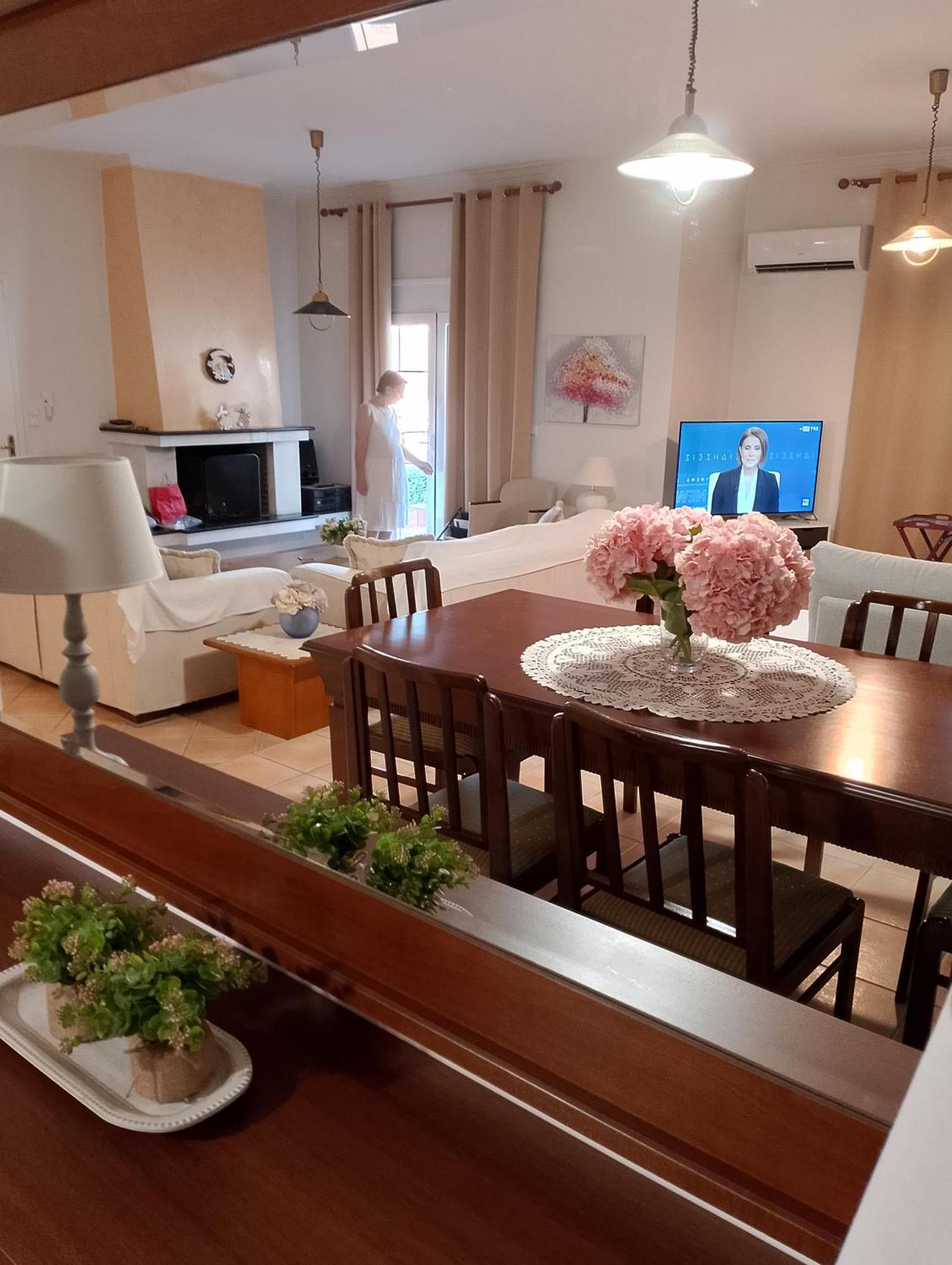 Holiday home Zara's Meteora-house Of The Rising Sun!
